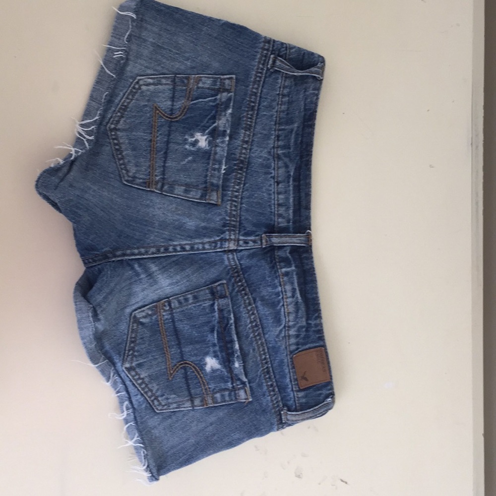 Shorts - Picture 2 of 4